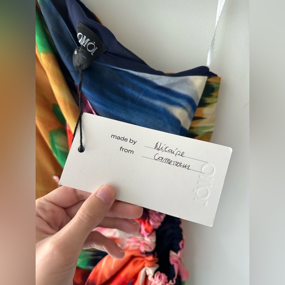 Colorful Maxi Dress - Picture 11 of 11